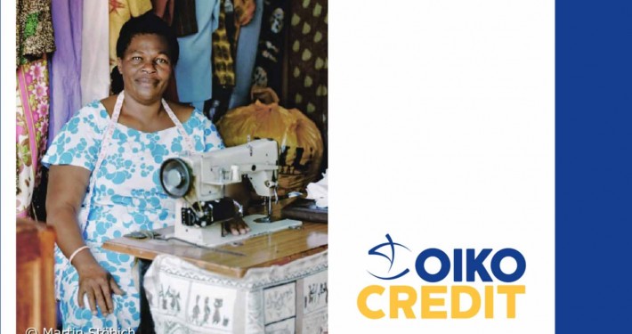 sozial ethische Geldanlage bei Oiko Credit, Werbung mit Näherin und Logo